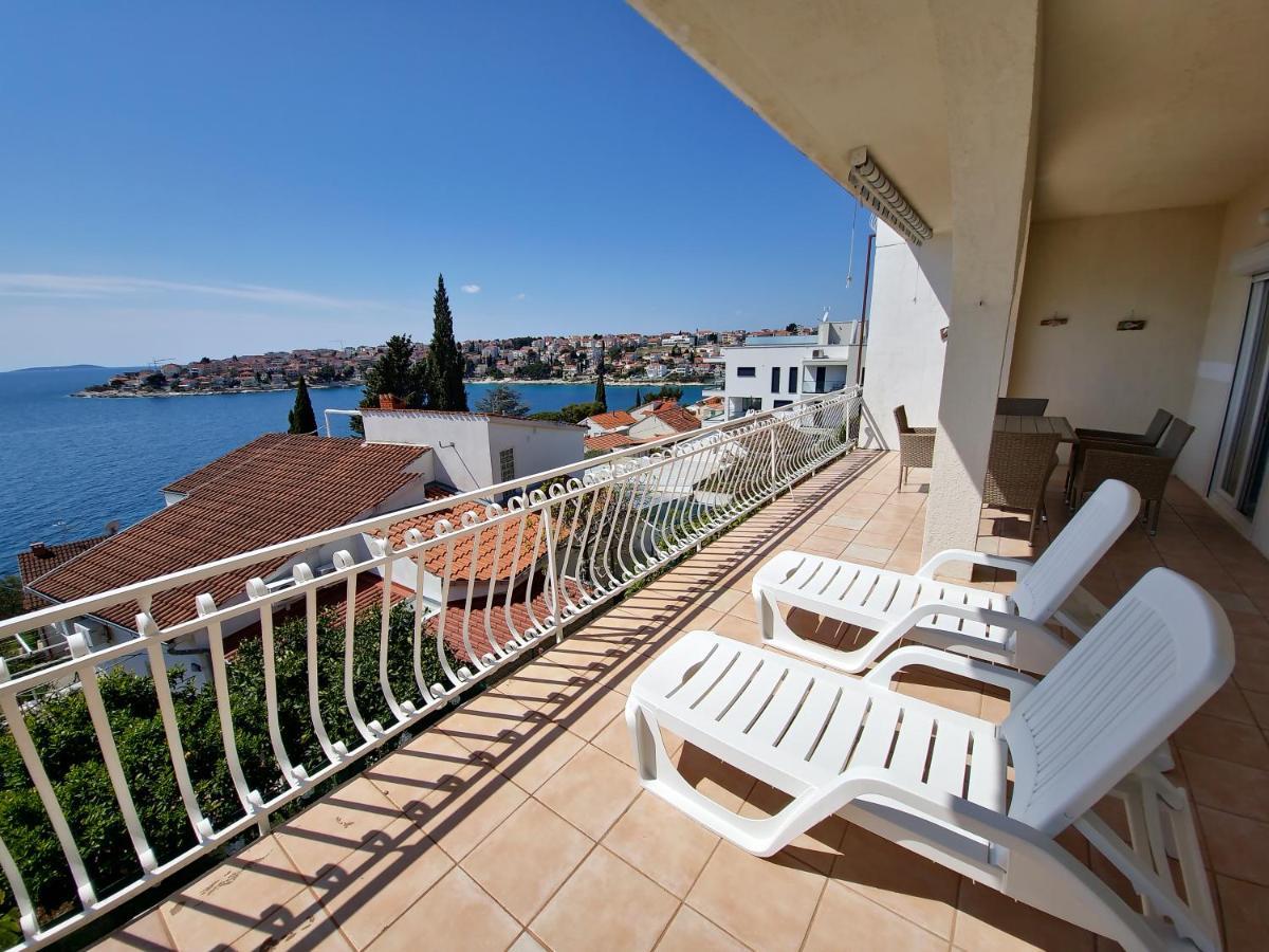 Apartments Cacija Трогир Экстерьер фото